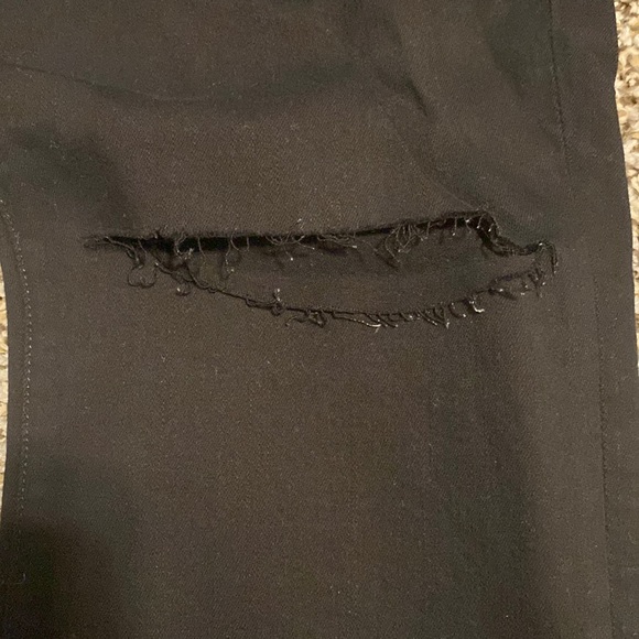 Good American Jeans - Picture 4 of 6